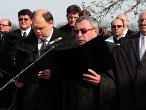 Szoboravatás Misztótfaluban
