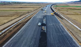 Rohamtempóban építik az észak-erdélyi autópályát – az év végéig összekötheti Kolozsvárt és Marosvásárhelyt