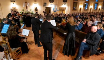Kulturális kínálat Sepsiszentgyörgyön: színházi, képzőművészeti, zenei események a vasárnapig tartó Szent György Napokon
