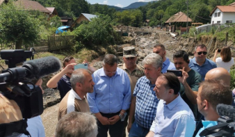 Újjáépítés a nagy árvíz után: Cîţu kormánytámogatást ígért az erdélyi károsultaknak