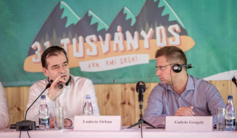 Tusványos: Gulyás Gergely a téves uniós szankciók, Ludovic Orban a szövetségi Európa ellen emelt szót