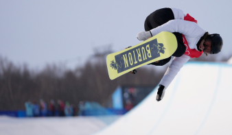 Az olimpiák történetének első magyar snowboardosa egyből történelmet ír