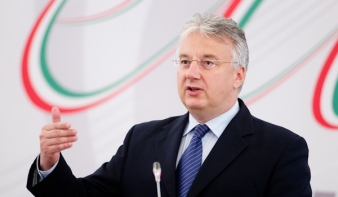 Semjén: A kormány támogatja a külhoni magyarság autonómiatörekvéseit