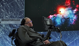 Stephen Hawking forradalmi tanulmányon dolgozott a halála előtt