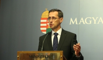 Varga: Magyarországon ne legyen szükség adóbevallásokra