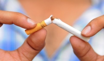 Jövő héten betilthatják a dohányzást nyilvános helyeken