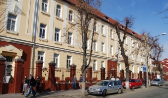 Folytatódik a besztercei magyar iskola kálváriája