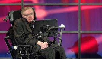 Hawking szerint száz évünk van kolonizálni egy másik bolygót