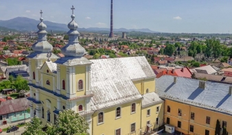 Nagyheti és ünnepi miserend a Szentháromság templomban