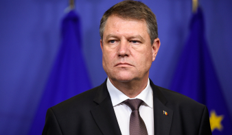 Bíróságra viszi Johannis a „jónapotozása” miatt kapott büntetést 