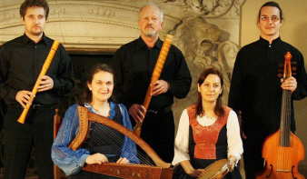 KúriaKert: RÉGIZENE