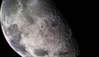 NASA: Sokkal több víz van a Holdon, mint eddig gondolták