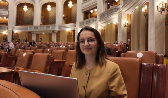 Zahoránszki Brigitta: ügyvédi meghatalmazással is honosíthatóvá tennénk a külföldi anyakönyvi okiratokat