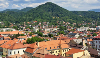 Tiltakozások kísérik a Kereszthegy oldalába tervezett lakópark ügyét