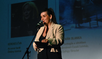 Moldován Blanka kapta a legjobb női mellékszereplőnek járó Színikritikusdíjat