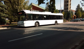 Augusztus elsejétől a nyugdíjasok ingyen utazhatnak a buszokon