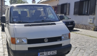 Iskolabuszt kapott az Iskoláinkért Gyermekeinkért Egyesület