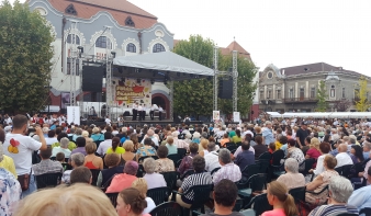 Ebben az évben is a nagybányai magyar közösségé volt a város régi főtére