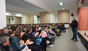 Ihos József kabaréturnéja vidámságot hozott a máramarosi magyar közösségeknek