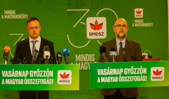 Szijjártó Marosvásárhelyen: jót tenne a magyar–román viszonynak egy erősebb RMDSZ a bukaresti parlamentben