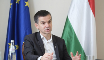 Mindenki számára előnyös a gazdaságfejlesztés – Tóth László csíkszeredai főkonzul szerint megerősödött az erdélyi magyarság