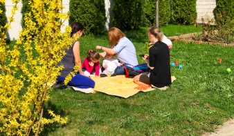 Új évadot kezd a Baba-Mama Sziget Máramarosszigeten