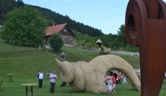 Megnyílt az Arkhai szoborpark Kolozsvár mellett