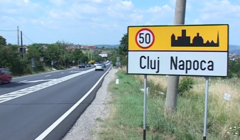 Többnyelvű helységnévtáblák Kolozsváron: „Komoly leckét kaptunk Nagybányától”