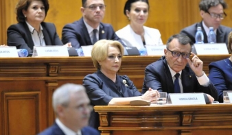 Átment a Dăncilă-kormány, hivatalába léphet Románia első női miniszterelnöke