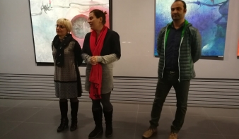 „Egyensúly” címmel nyílt kiállítása Győri Sánta Kingának 