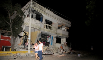 Már 233-nál jár az ecuadori földrengés halottjainak száma