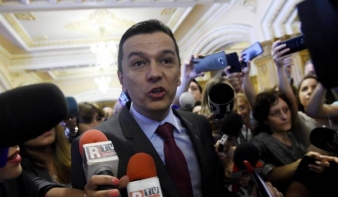 Támogatás nélkül maradt Grindeanu, de nem hajlandó lemondani