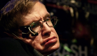 Meghalt Stephen Hawking