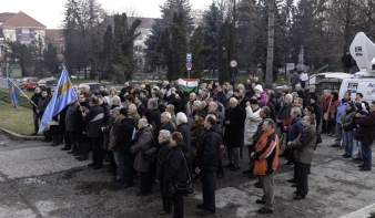 Háromszéki tiltakozás a magyar himnuszéneklés bírságolása miatt 