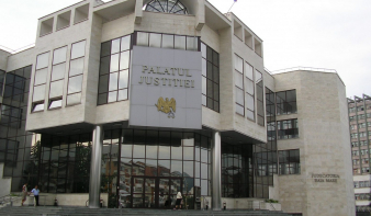 A Nagybányai Bíróság bírái és kisegítő alkalmazottai határozatlan időre felfüggesztik tevékenységüket