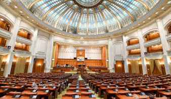 Megszavazta a képviselőház plénuma a karanténtörvény tervezetet