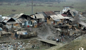 Ismét roma kunyhókat dózeroltak le Nagybányán