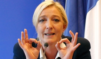 Önálló euroszeptikus frakcióra vágyik Le Pen