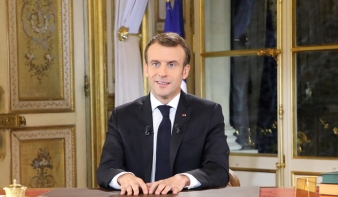 Sárga mellényes tüntetés: Macron minimálbér-emelést jelentett be