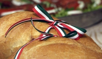 Több mint 100 tonna búza gyűlhetett össze a Magyarok kenyeréhez