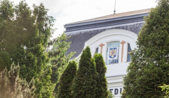 Paladéhoz „csatolnák” Miskolczy nevét – megkésett reakció a marosvásárhelyi orvosi egyetem új neve miatt