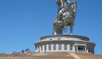 A világ legnagyobb lovas szobra