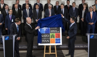 NATO-csúcs: Oroszország adja vissza a Krímet