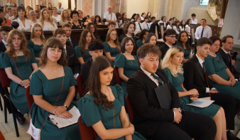 Elballagtak a végzős diákok Nagybányán és Máramarosszigeten