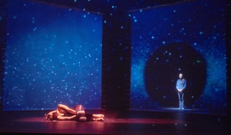 Kómából ébred Nóra a kolozsvári színház új Ibsen-előadásában