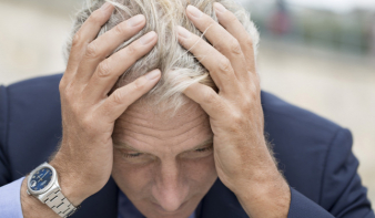 Megfejthették, hogyan okoz őszülést a stressz