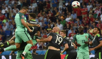 EURO-2016: döntőben a portugálok, Ronaldo beérte Platinit 