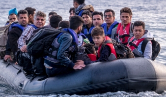 Karácsony után is özönlenek a menekültek Görögországba