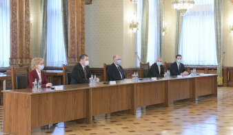 Kelemen Hunor: a bizalmat növelné, ha az RMDSZ osztozna az USR-vel a házelnöki tisztségeken