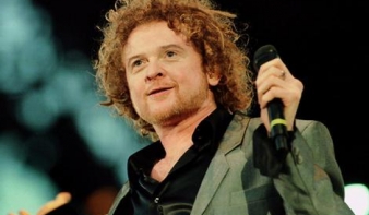 Új lemezt jelentet meg a Simply Red